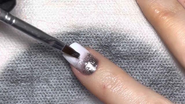 ПЕРЕПИЛИЛА НОГТИ, КОРРЕКЦИЯ САМОЙ СЕБЕ НА ПРАВОЙ РУКЕ, НАРАЩИВАНИЕ СЕБЕ, ПОЛИГЕЛЬ COSMO БЕЛЫЙ. смотреть онлайн