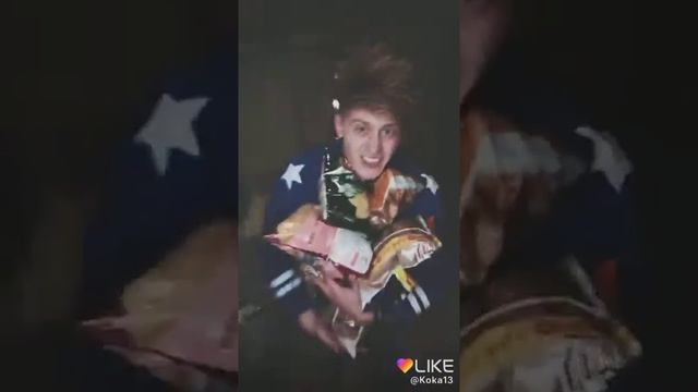 Коко и чипсы став 👍 если хочешь столько чипсов! смотреть онлайн
