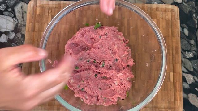 POLPETTE DI CARNE my secret recipe meatballs made in Italy - incredibly soft & tender beef смотреть онлайн
