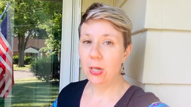 60-second #BookReview of "You Don't Look Your Age and Other Fairy Tales" by Sheila Nevins смотреть онлайн