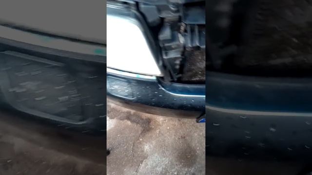 Audi A6 C5 2.5TDi generátor csere. смотреть онлайн
