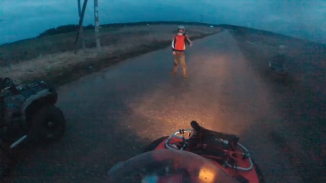 Honda TRX680FA VS Yamaha Grizzly 700 смотреть онлайн