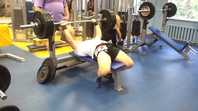 Бухарин Александр 16 лет жим 175 кг. смотреть онлайн