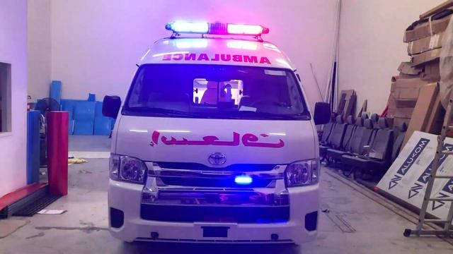 Toyota Hiace Roof Ambulnce Conversion with Basic Life Support Ambulance Equipment & Accessories смотреть онлайн