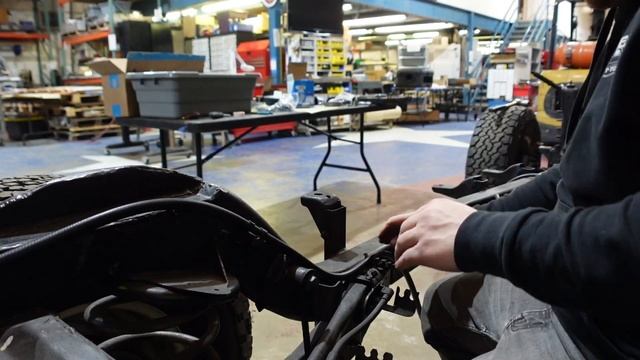 Chassis Swap Willys Wagon Jeep To TDI Diesel Wrangler! Chassis Complete! Ready For Swap! Willys Ep1 смотреть онлайн