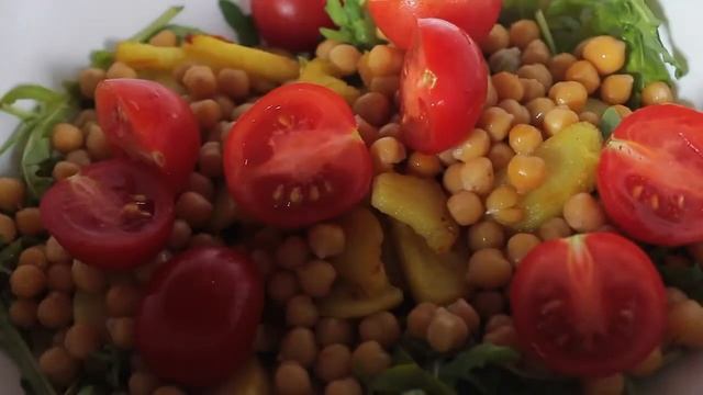 Салат с картофелем и НУТОМ смотреть онлайн