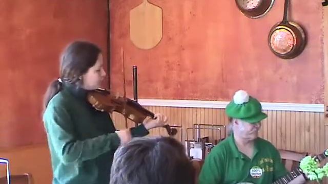 Fiddling Thomsons - "Rose Tree" Irish celtic Kerry polka at Bella Rose, North Hampton, NH смотреть онлайн