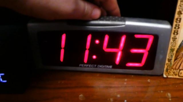 Настольные часы SENS Clockwise Smoky под брус дерева, часы Perfect Digitime, Маяк механика из СССР. смотреть онлайн