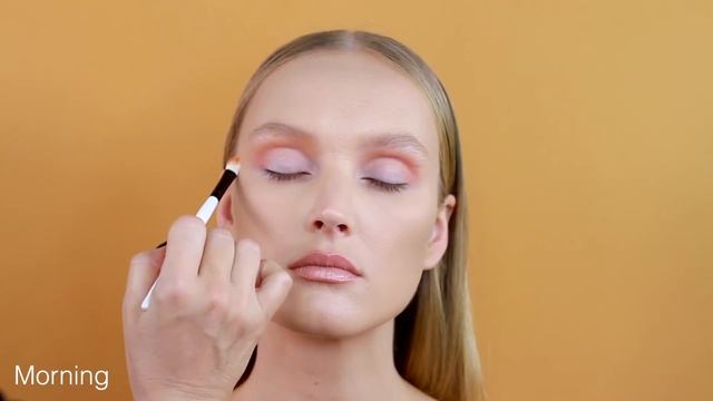 Create A Soft Peachy Pastel Look Using The Sunrise Palette | NATASHA DENONA BEAUTY смотреть онлайн