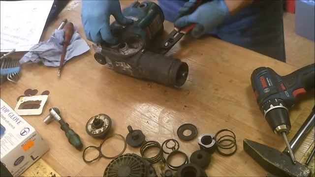 How to repair and find problem in Makita HR3000 hammer drill bad o-rings and hammer смотреть онлайн