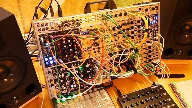 ✨Practice: Modular Synth CHILL HOUSE смотреть онлайн