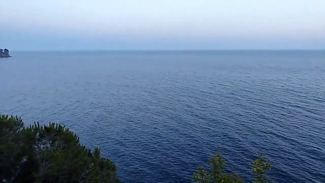 вечерняя прогулка- г. Петровац ( Черногория)