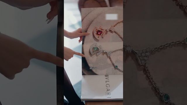 女孩只因跟照片裡的人長得相似，竟從街邊混混搖身一變豪門闊太，誰料背後竟藏著這樣的陰謀！丨危險戀人#1-5#古麥#短劇 смотреть онлайн