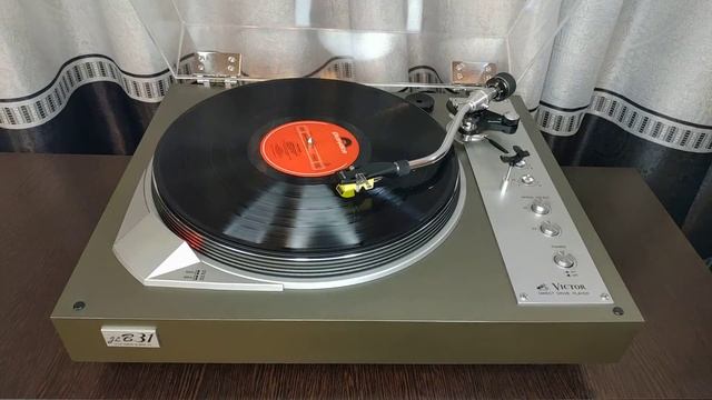 Виниловый проигрыватель Victor JL-B31 M (1974 год) смотреть онлайн
