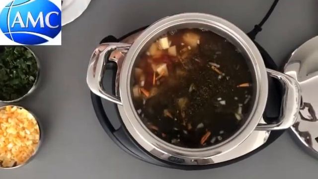 Зелёный борщ  со щавелем.