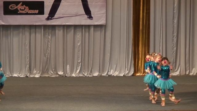 Кубок Черноземья...Dance-show...Дети-формейшн...12 Марта 2011г. смотреть онлайн