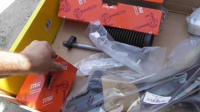 жирный Ford Escape SE на доп опциях (часть 1)