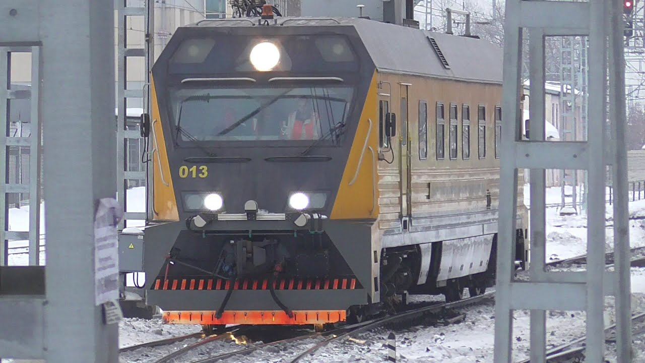 ЭД4М-0441 и автомотриса Север-013 смотреть онлайн