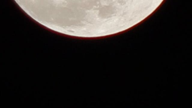 A short glimpse of zooming the moon with NIKON COOLPIX L830 Ver.1.0 (digital camera)? смотреть онлайн