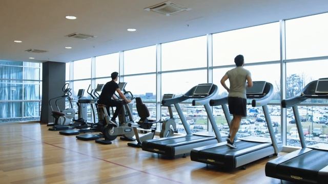 Sheraton Milan Malpensa - A social hub inside Malpensa Terminal 1 смотреть онлайн