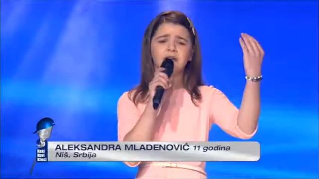 Orkestar Dobričani i Aleksandra Mladenović - Kuće male смотреть онлайн