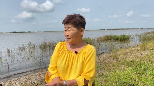 Мангбо кирадоани гусэрэйпу (Разговариваем на берегу реки) смотреть онлайн