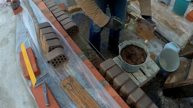 Кладка фасонного кирпича на ребро. Свой дом. 03-2020 смотреть онлайн