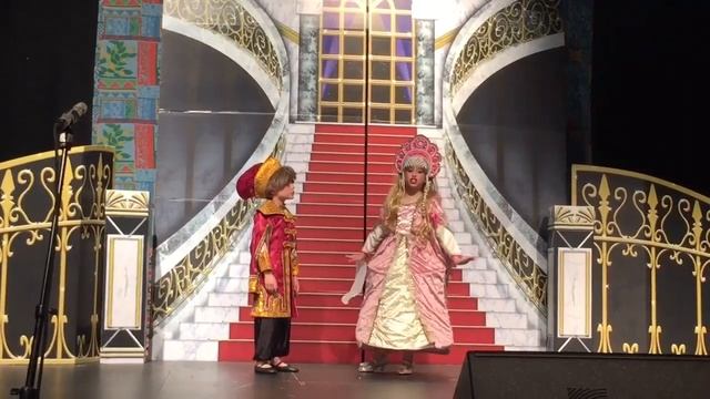 "По Щучьему Веленью" Емеля и Царевна смотреть онлайн