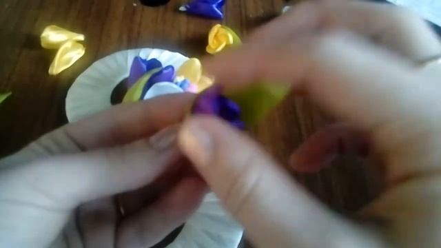 Крокусы из атласных лент к 8 марта(часть2) смотреть онлайн