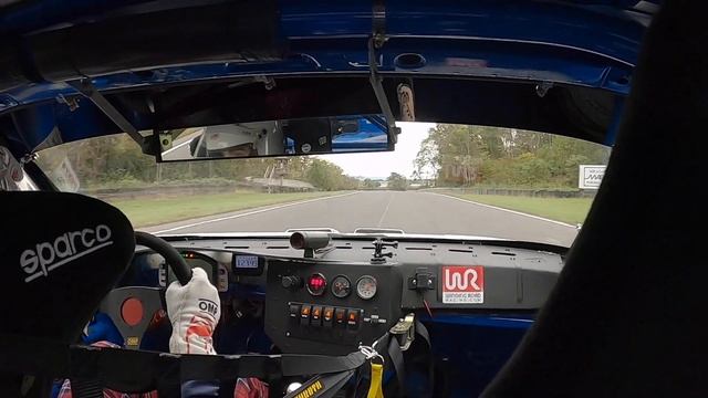 Chasing a Porsche 911 Turbo in my Porsche 944 Turbo at Summit Point (PCA Track Day) смотреть онлайн