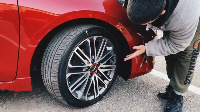 KIA K3 GT смотреть онлайн
