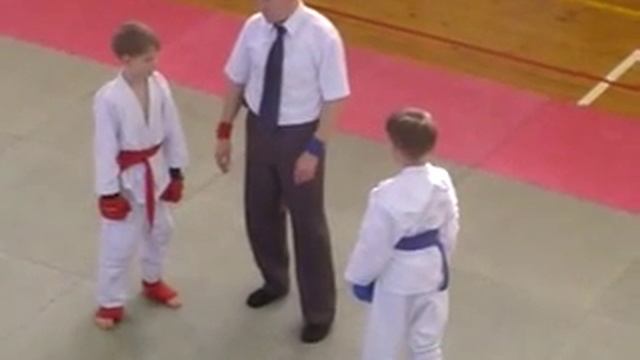 В.Бобыкин (ВПК ИСТИНА г.Челябинск) vs И.Беспалов (клуб ФУДО г.Златоуст) смотреть онлайн