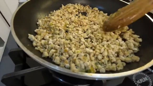 Самбуса ? Рецепт Арабских жареных пирожков Sambusa ? How to make Arabian Sambusa سمبوسك ? смотреть онлайн