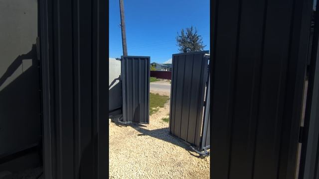 do-it-yourself double folding gates Двойные складные ворота своими руками смотреть онлайн