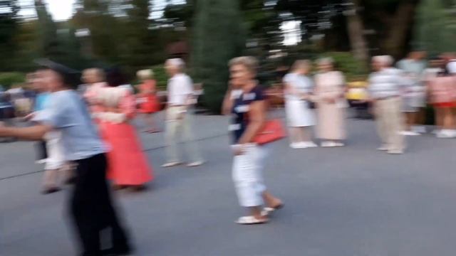 Кохання - золото!!!??Танцы в парке Горького!!! ??Харьков 2021 смотреть онлайн