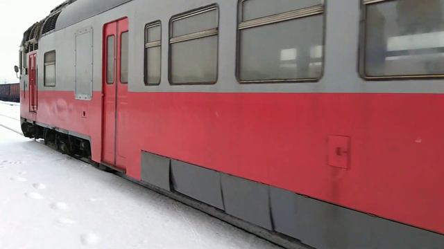 Дизель-поезд Д1-794-3/729-3 прибывает на станцию Донецк-2. 29.01.2019 г. смотреть онлайн
