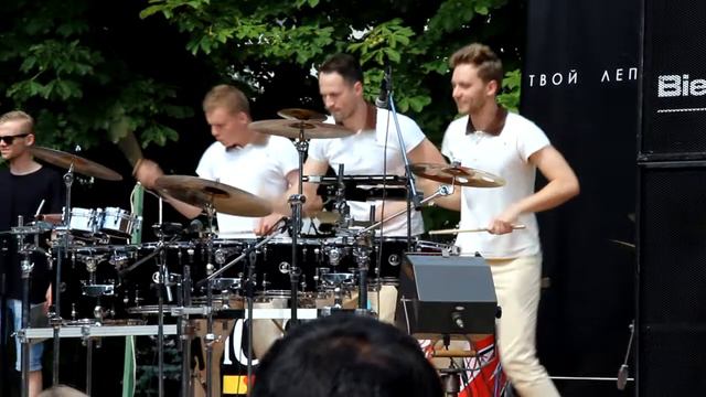 STREEKOZA'2013 - Шоу барабанщиков "Stress" смотреть онлайн