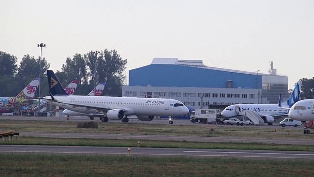 Алматы. Жизнь аэропорта во время карантина. смотреть онлайн