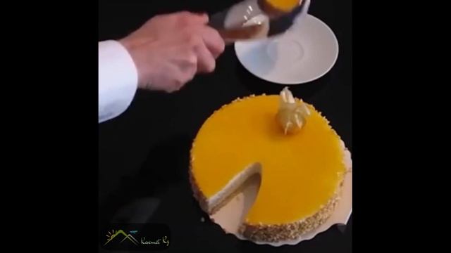 Отличный нож для резки торта. Каждый должен иметь дома такую нож.