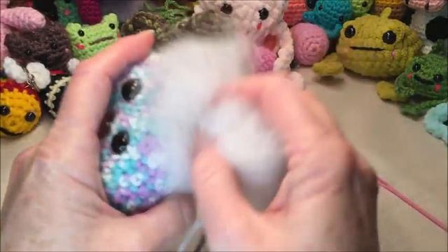 CROCHET HEART AMIGURUMI