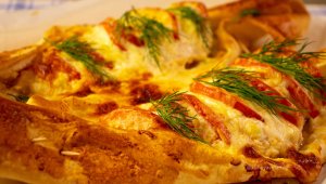 «Лодочки» из лаваша с курицей — очень сочные внутри и хрустящие снаружи😍