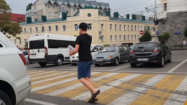 Яндекс такси на пневме с двумя восемнахами - Opel Astra GTC смотреть онлайн