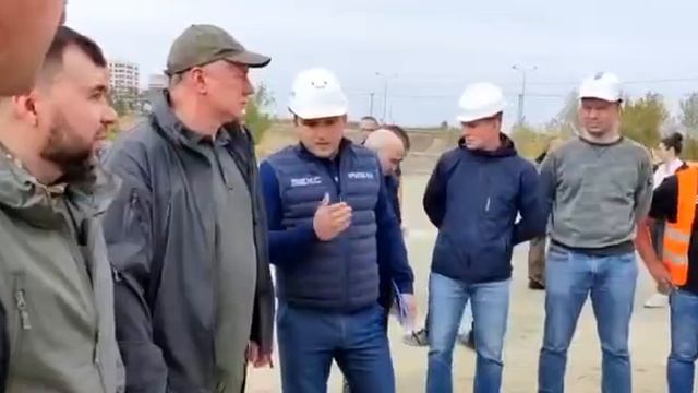 Следующая точка рабочей поездки в Мариуполь – новый ЖК «Изумрудный»