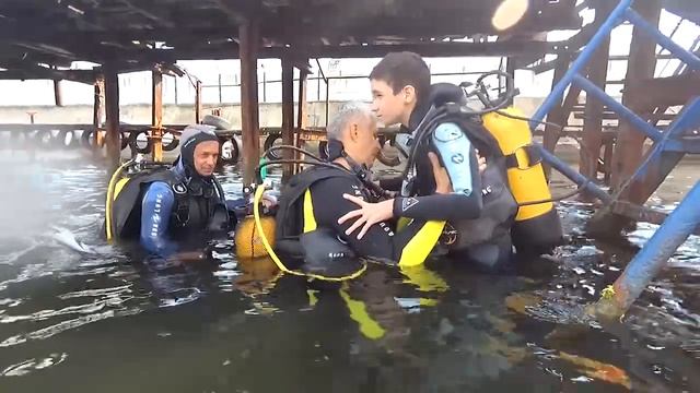 Аква-Глобус в Анапе на Черном море. Дайвинг для инвалидов. Парадайвинг