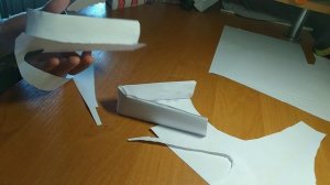 как сделать драконы из бумаги на руку?всё в этом видео