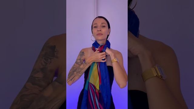 КАК КРАСИВО завязать шарфик на шею смотреть онлайн