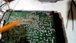 Как сделать усилитель звука из старой автомагнитолы( за 5 минут)