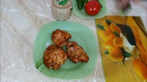 Лаваш с начинкой из ? бедрышки курицы,огурцов и  помидор????