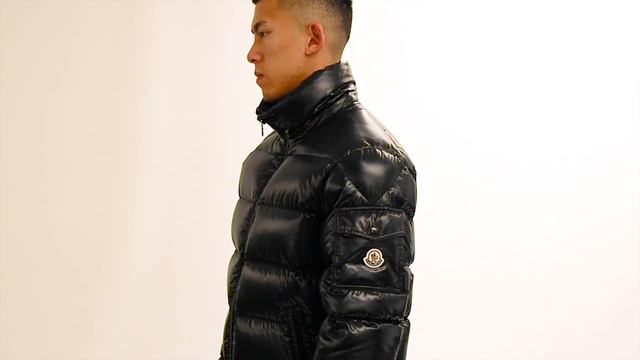 Moncler Maya Puffer Jacket - How Does It Fit? смотреть онлайн
