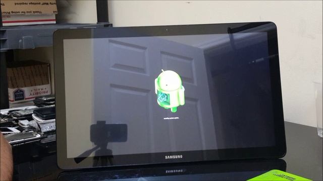 How To Reset Samsung Galaxy View Tablet - Hard Reset and Soft Reset смотреть онлайн